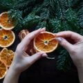 Suszenie cytrusów na choinkę - naturalna dekoracja świąteczna