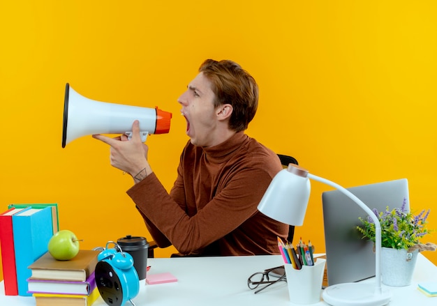 Czym jest kampania reklamowa i jakie ma znaczenie dla marki?