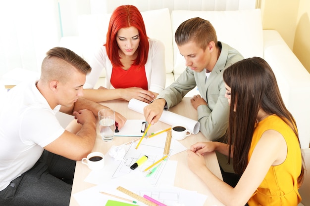 Kiedy powstaje zakładowa organizacja związkowa i jakie ma to znaczenie dla pracowników?