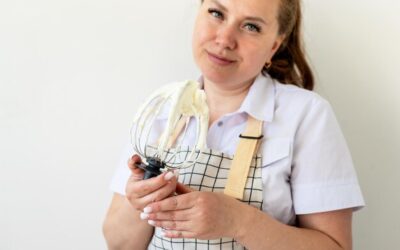 Opiekunka środowiskowa komu przysługuje i jakie warunki trzeba spełnić?